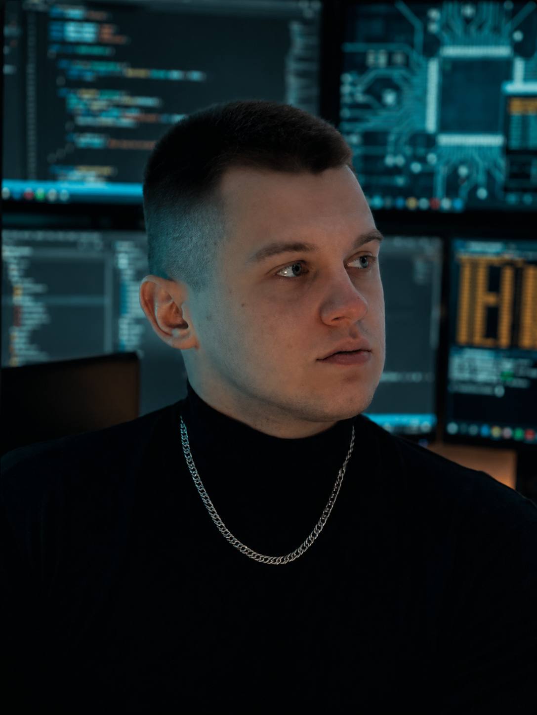 Олег Зотов